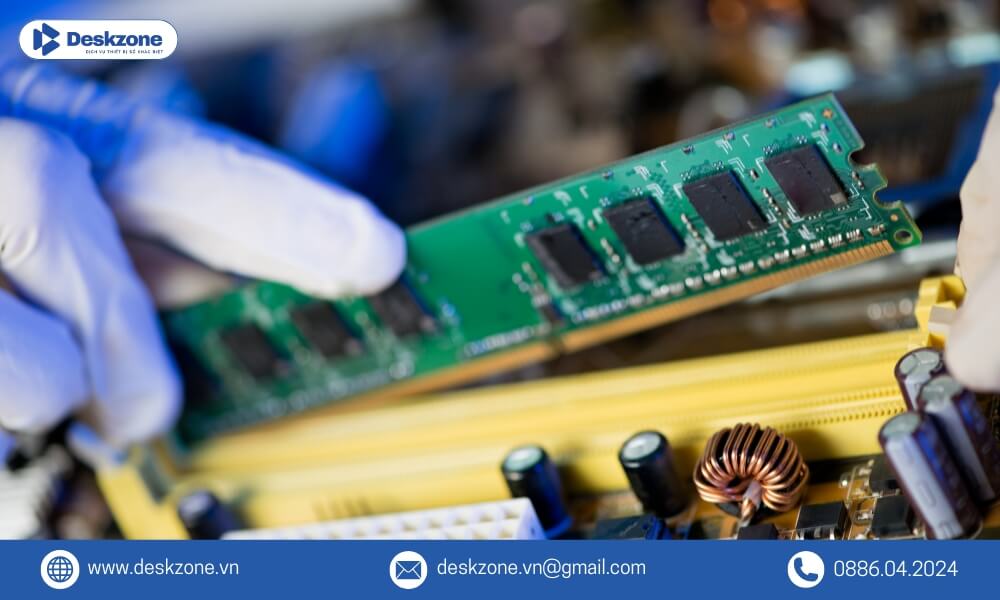RAM giúp CPU truy cập dữ liệu nhanh hơn rất nhiều so với lấy từ ổ cứng.
